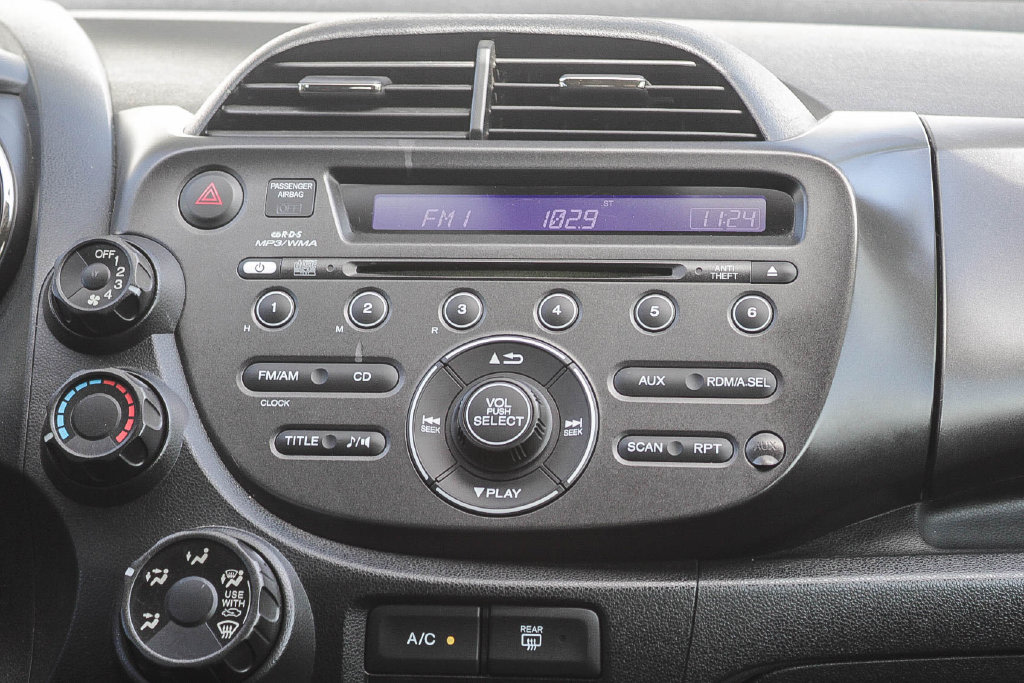 Thumbnail: 2013 Honda Fit - 14