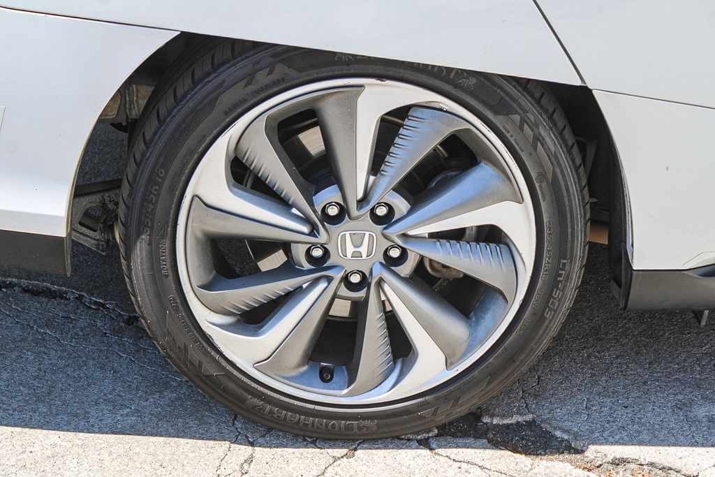 Thumbnail: 2018 Honda Clarity - 5