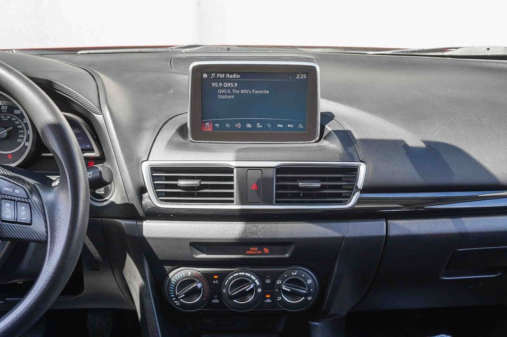 Thumbnail: 2016 Mazda Mazda3 - 13
