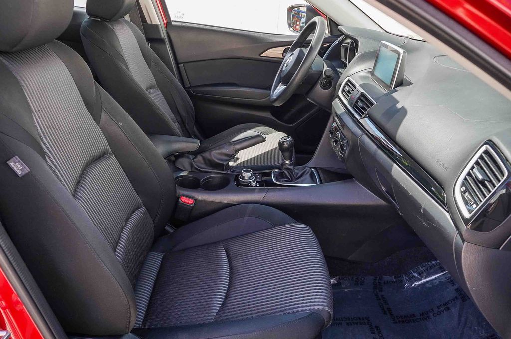 Thumbnail: 2016 Mazda Mazda3 - 9