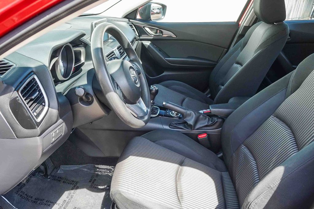 Thumbnail: 2016 Mazda Mazda3 - 10