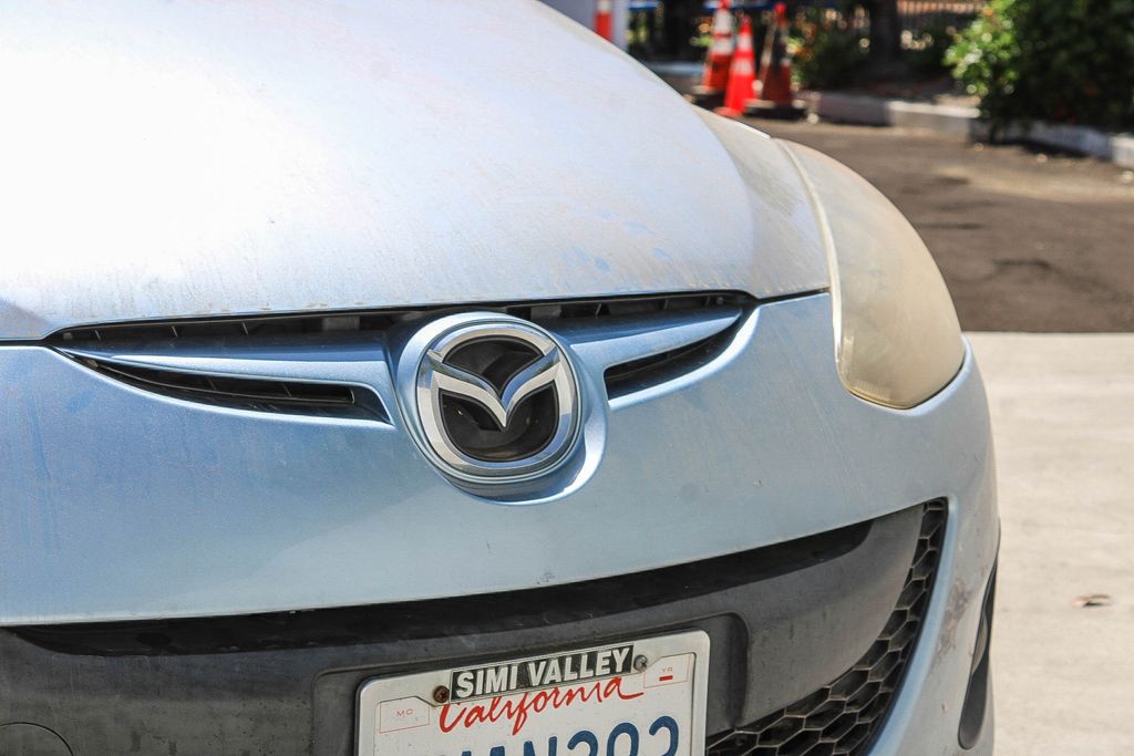 Thumbnail: 2013 Mazda Mazda2 - 5