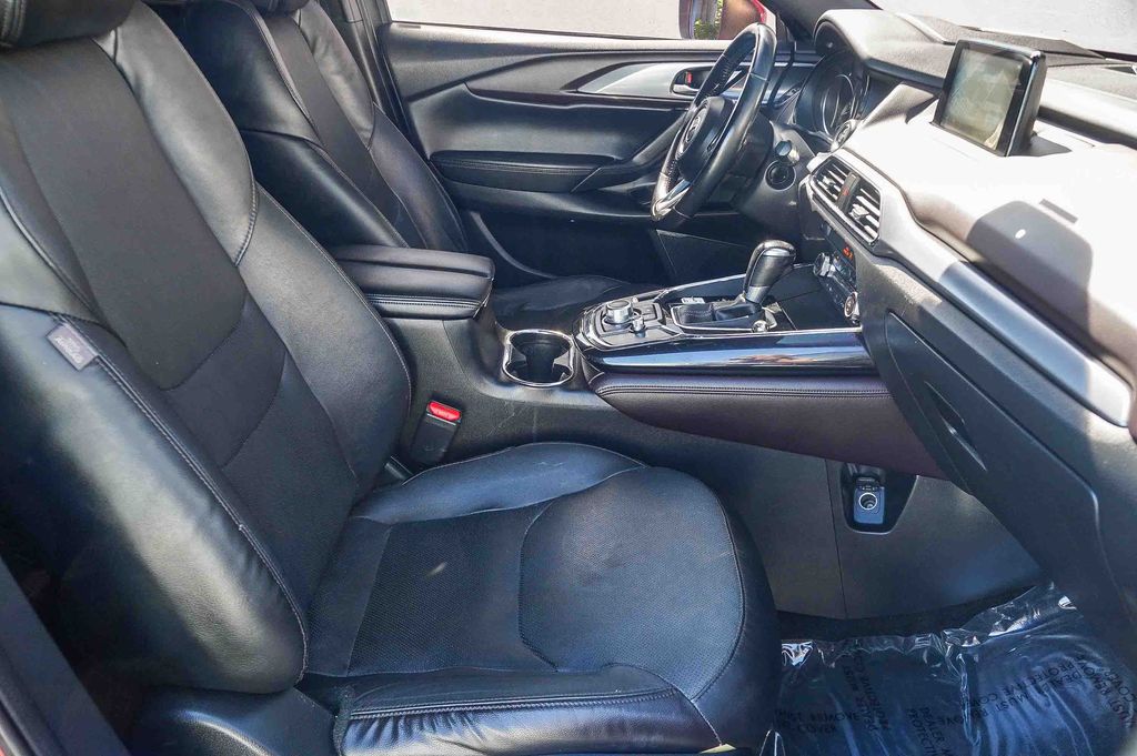 Thumbnail: 2017 Mazda CX-9 - 10