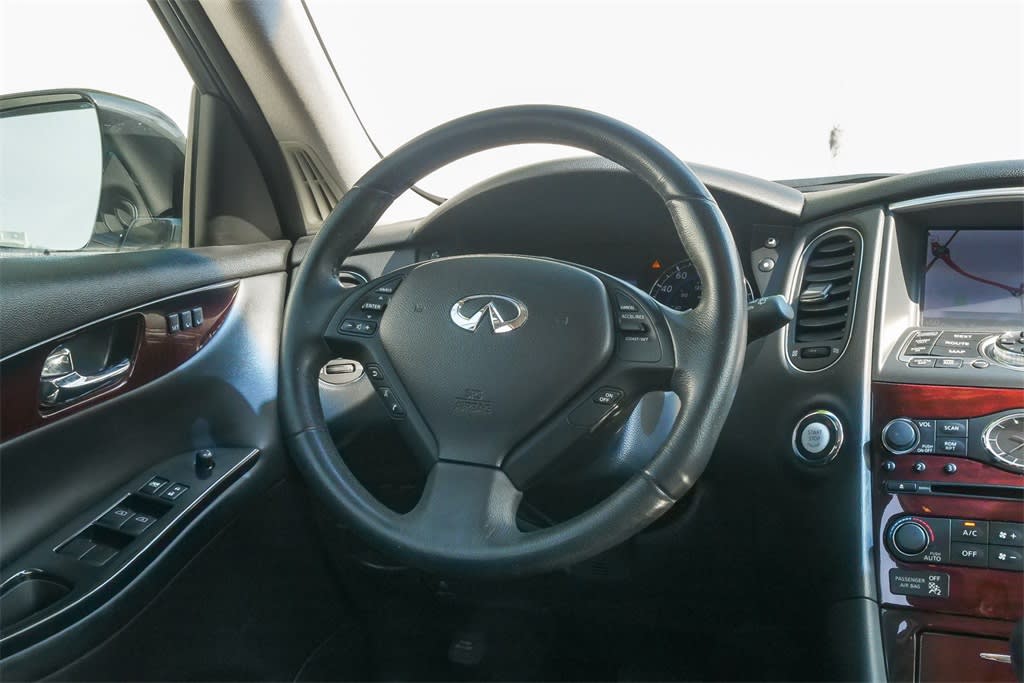 Thumbnail: 2016 INFINITI QX50 - 12