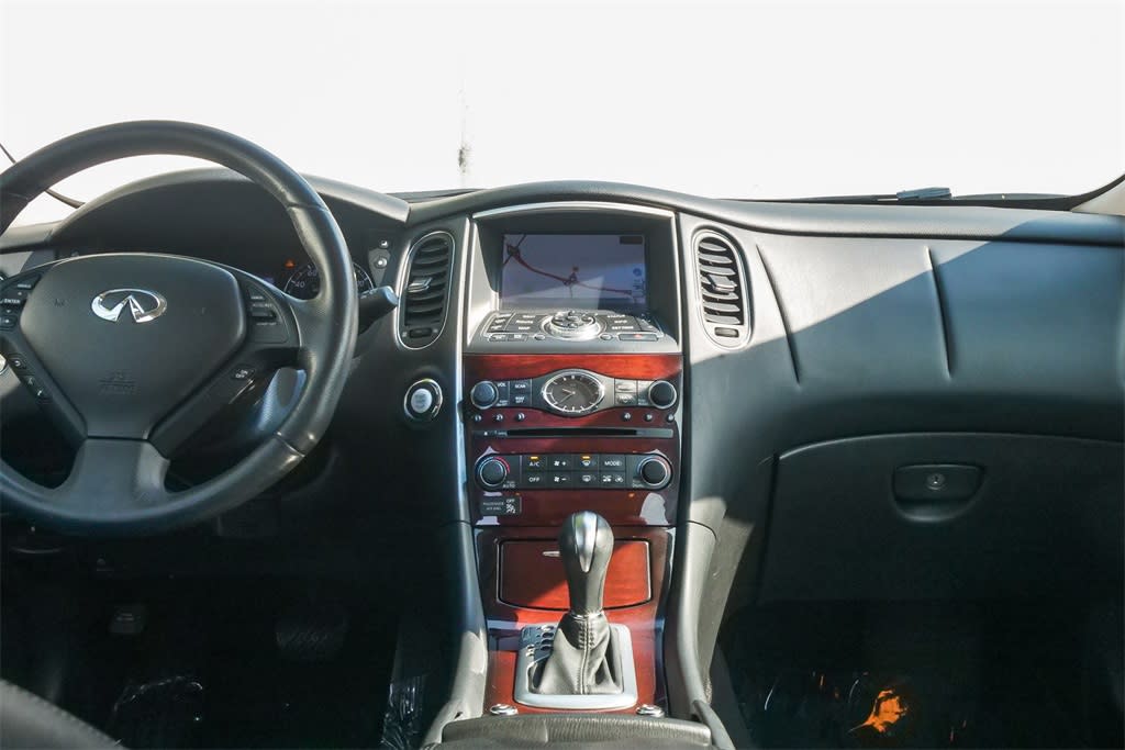 Thumbnail: 2016 INFINITI QX50 - 8