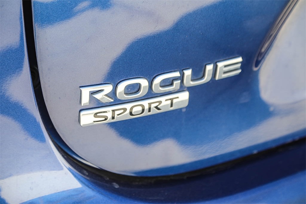 Thumbnail: 2021 Nissan Rogue Sport - 5