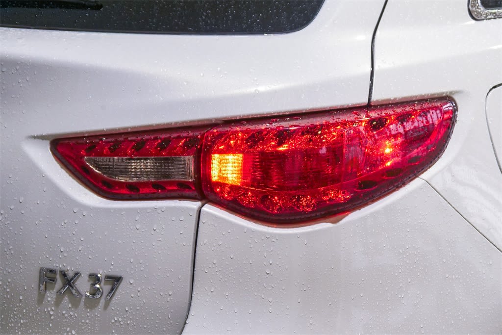 Thumbnail: 2013 INFINITI FX37 - 10