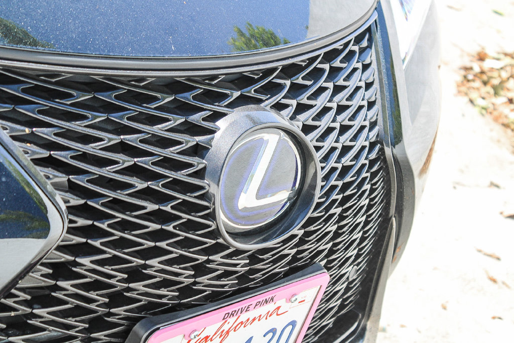 Thumbnail: 2021 Lexus UX - 12