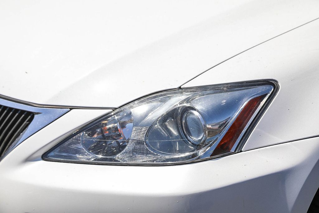 Thumbnail: 2010 Lexus IS - 9