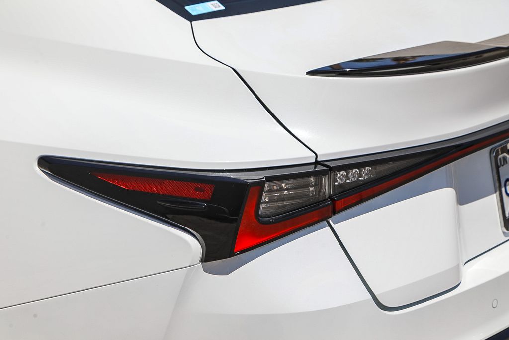 Thumbnail: 2024 Lexus ES - 20