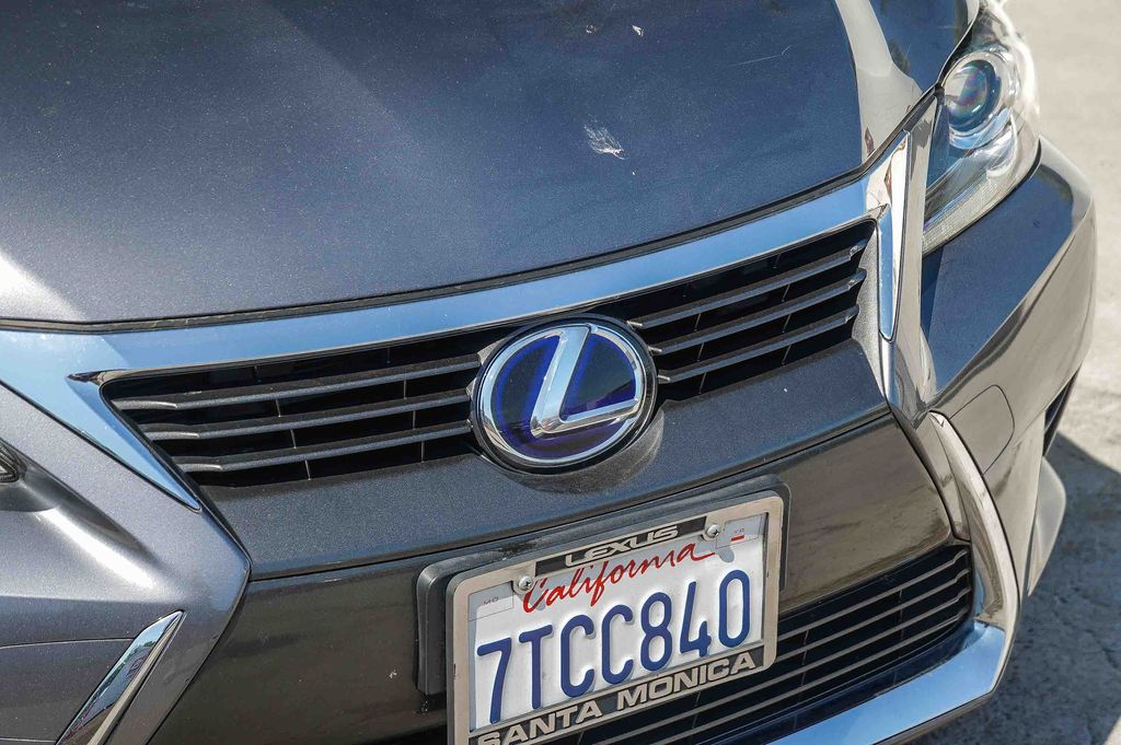 Thumbnail: 2016 Lexus CT - 5