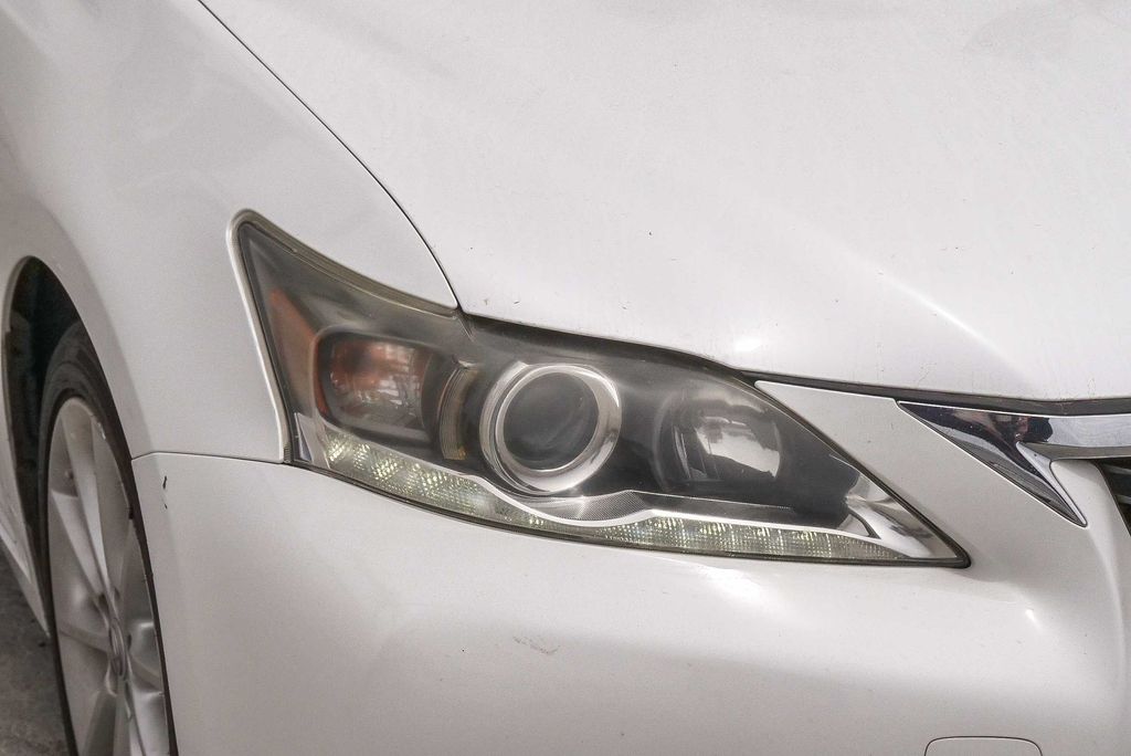 Thumbnail: 2013 Lexus CT - 9