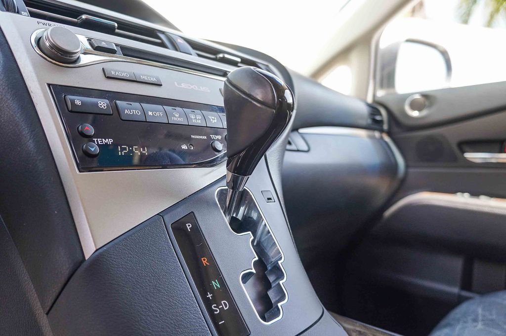 Thumbnail: 2013 Lexus RX - 29