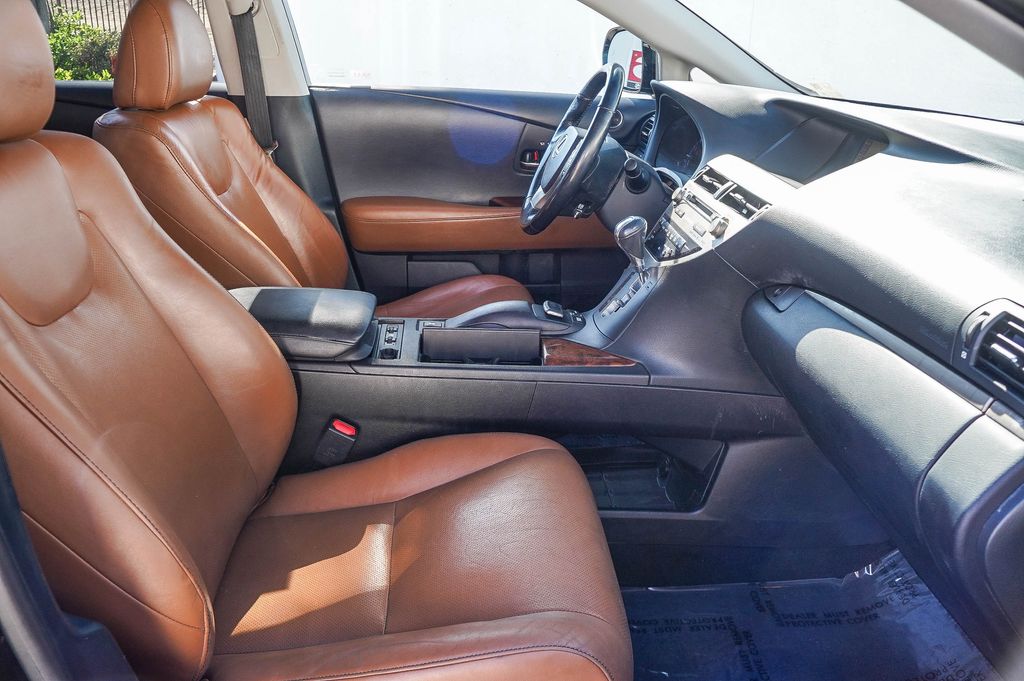 Thumbnail: 2015 Lexus RX - 9