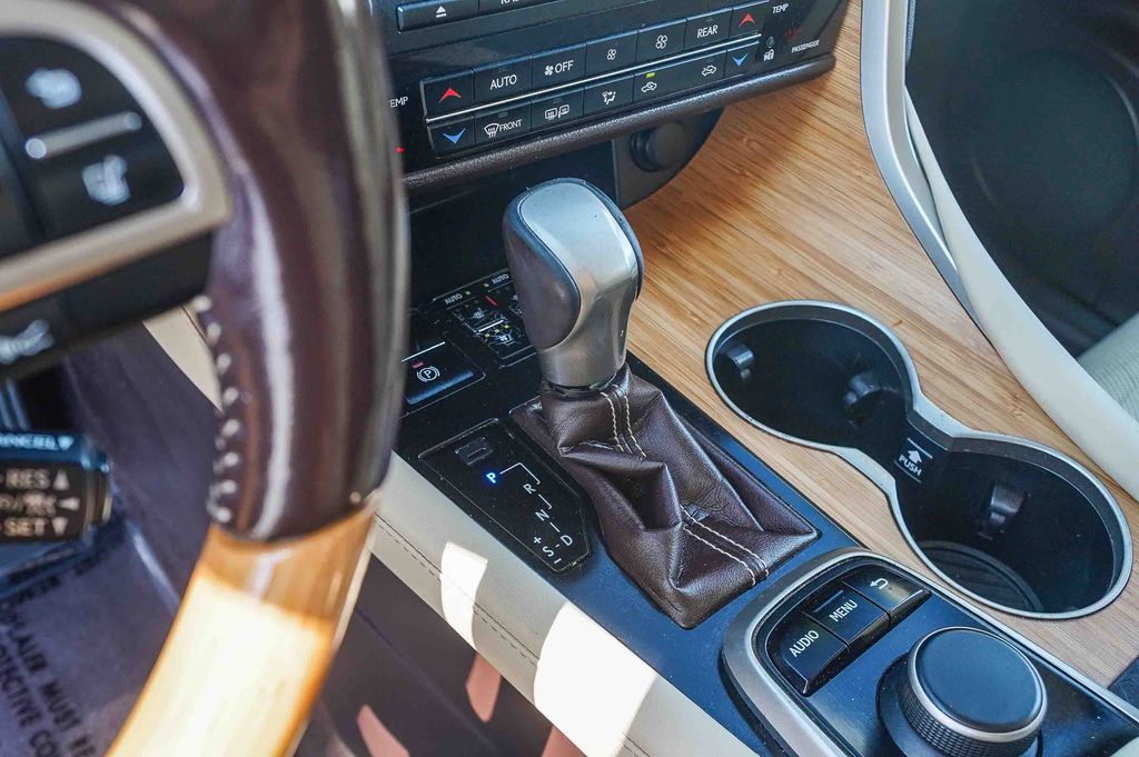 Thumbnail: 2018 Lexus RX - 14