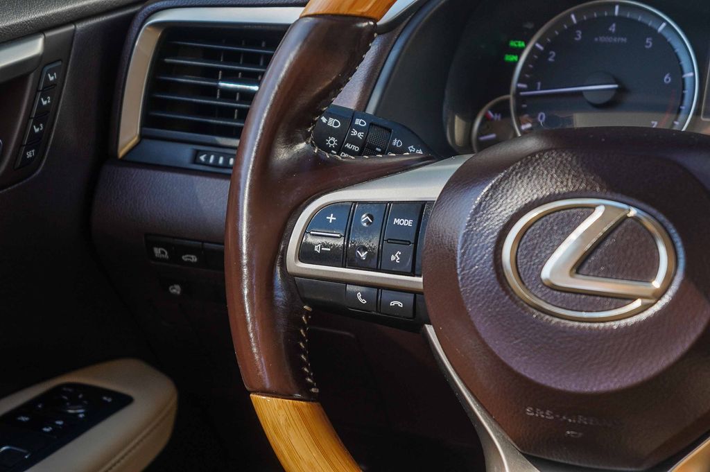 Thumbnail: 2018 Lexus RX - 24
