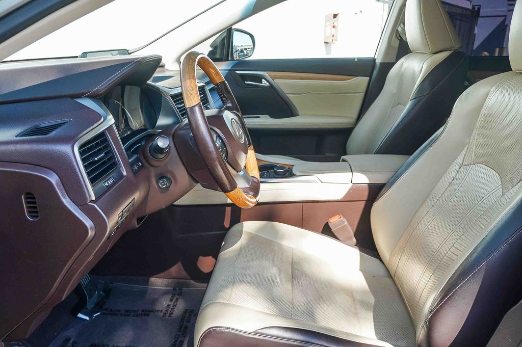 Thumbnail: 2018 Lexus RX - 11