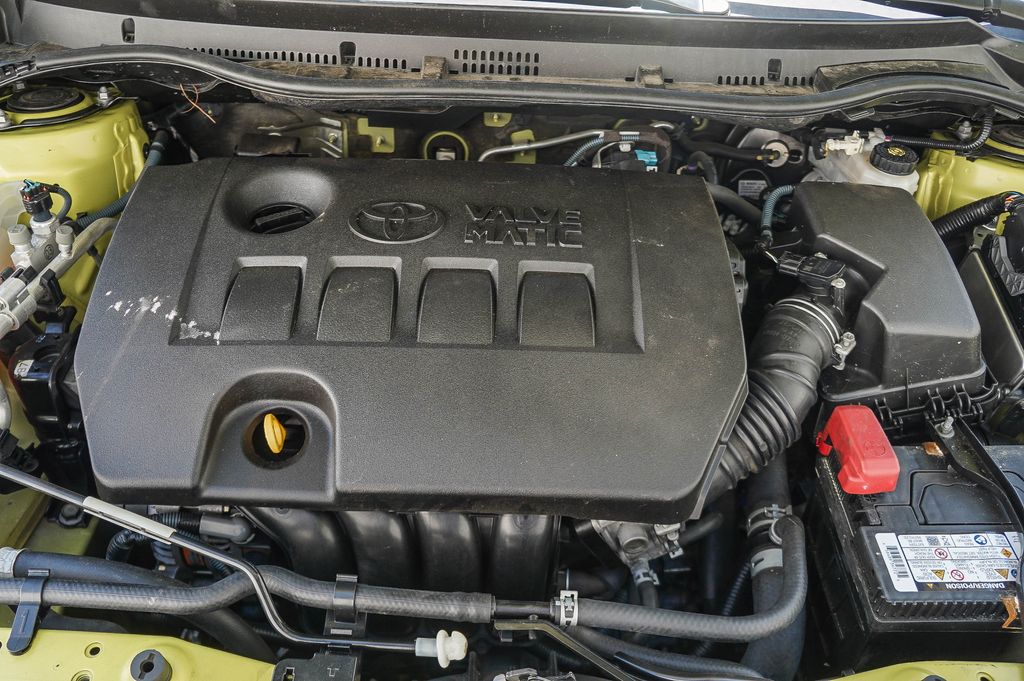 Thumbnail: 2017 Toyota Corolla iM - 6