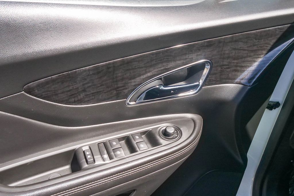 Thumbnail: 2016 Buick Encore - 21