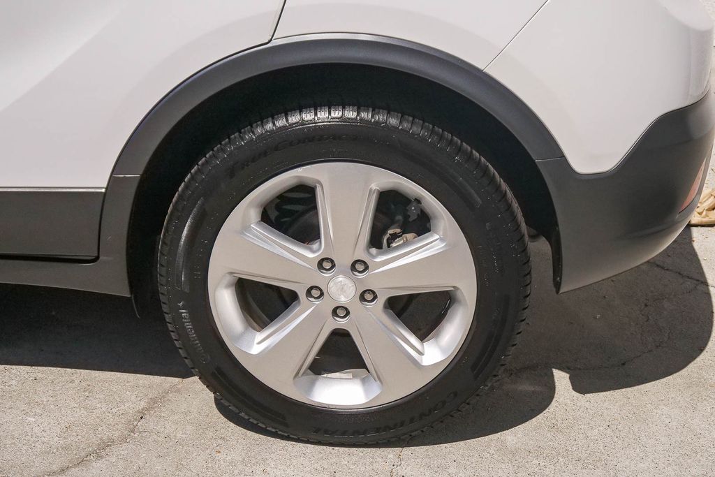 Thumbnail: 2016 Buick Encore - 17