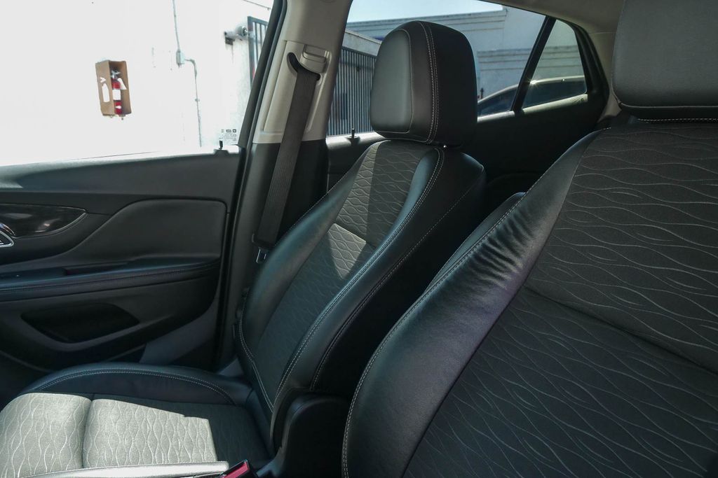 Thumbnail: 2016 Buick Encore - 20