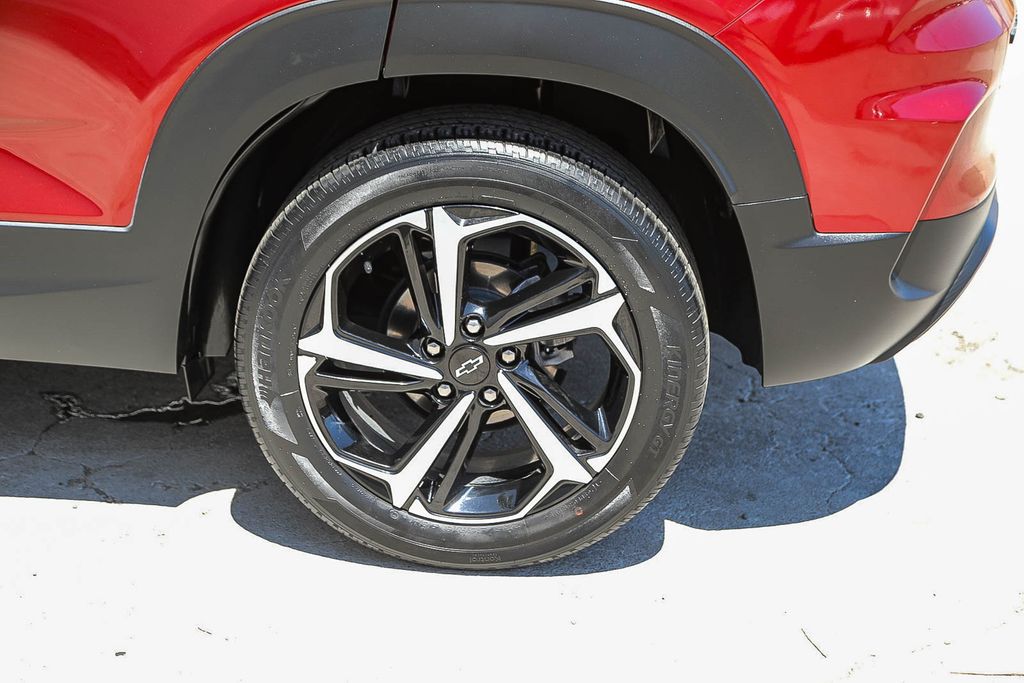 Thumbnail: 2023 Chevrolet TrailBlazer - 21