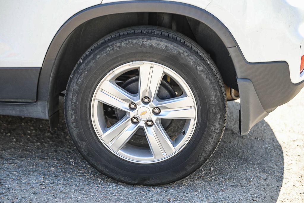 Thumbnail: 2020 Chevrolet Trax - 11