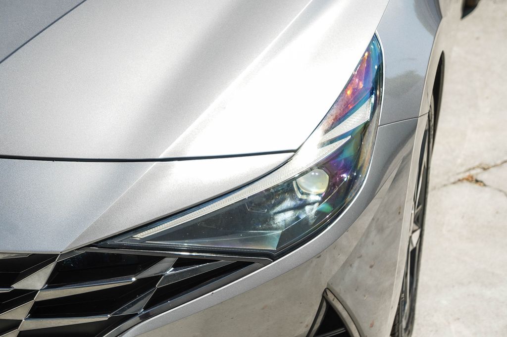 Thumbnail: 2023 Hyundai Elantra - 19