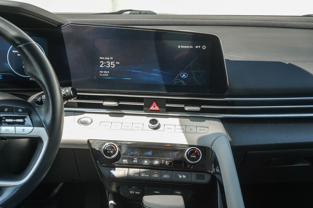 Thumbnail: 2023 Hyundai Elantra - 12