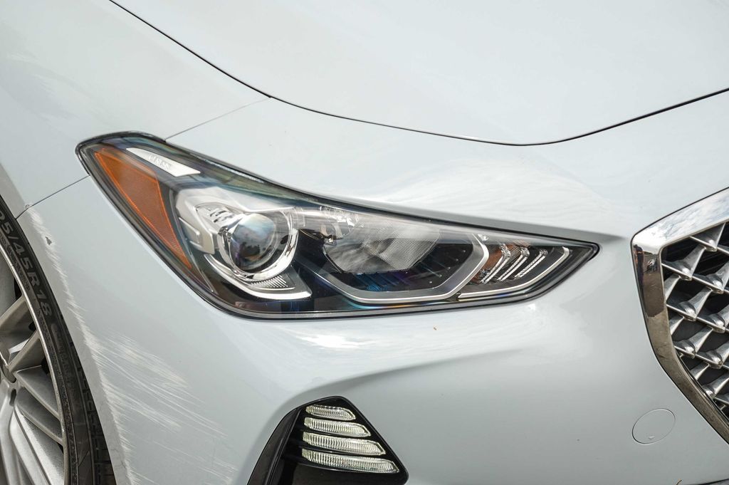 Thumbnail: 2020 Genesis G70 - 8