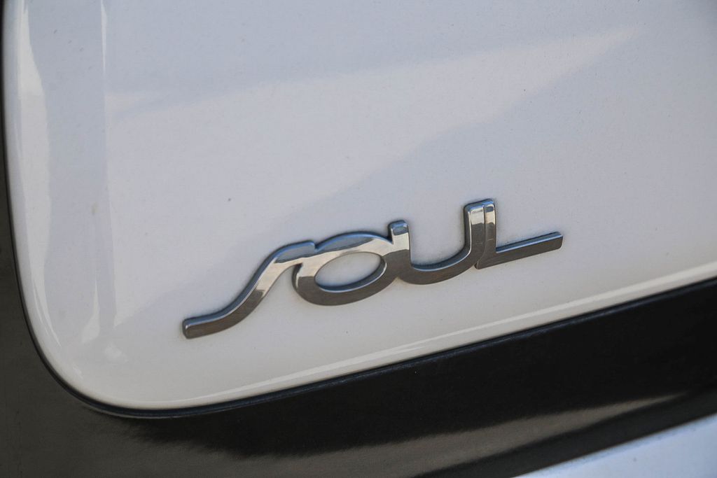 Thumbnail: 2016 Kia Soul - 5