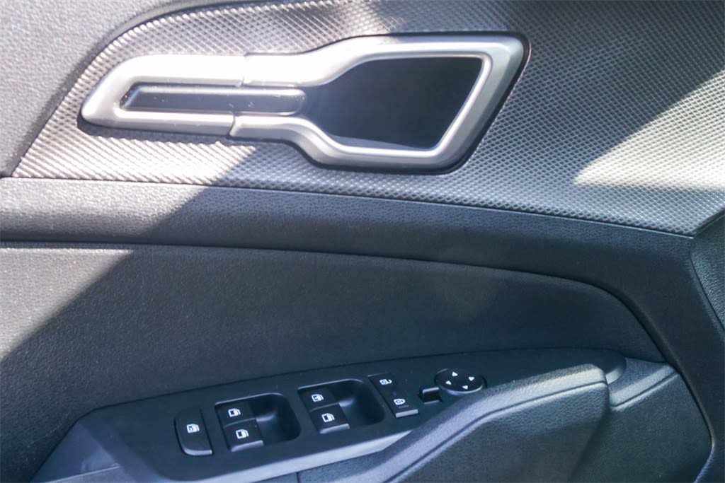 2023 Kia Sportage LX 22