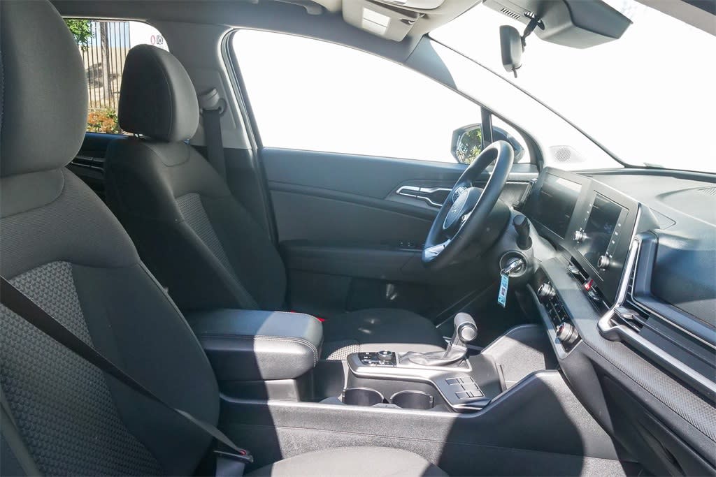 2023 Kia Sportage LX 9