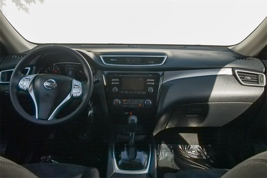 Thumbnail: 2016 Nissan Rogue - 8