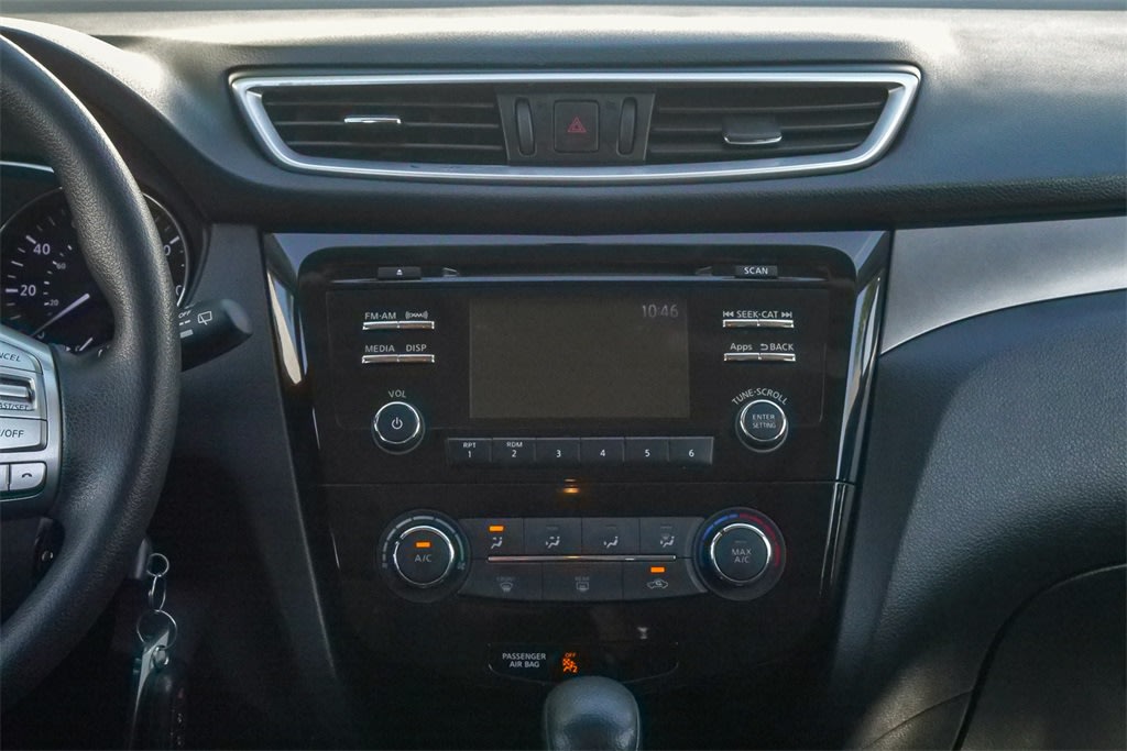 Thumbnail: 2016 Nissan Rogue - 13