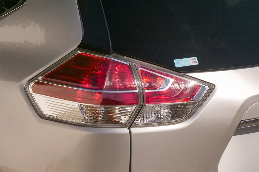 Thumbnail: 2016 Nissan Rogue - 21