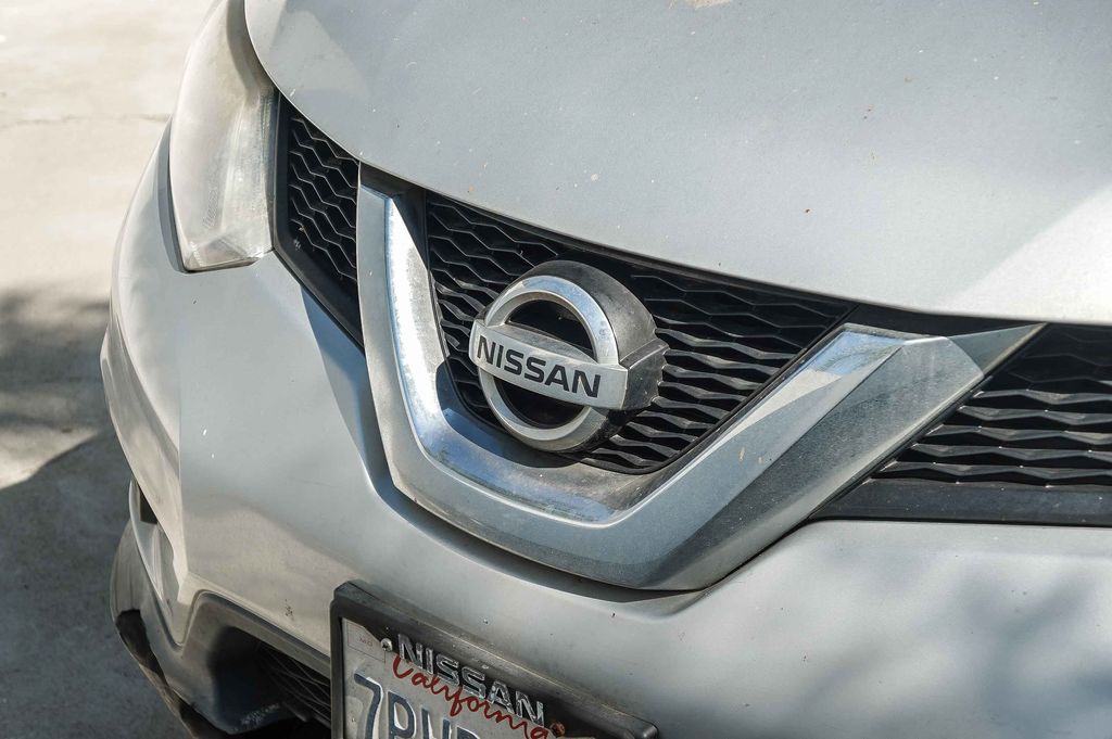 Thumbnail: 2016 Nissan Rogue - 5