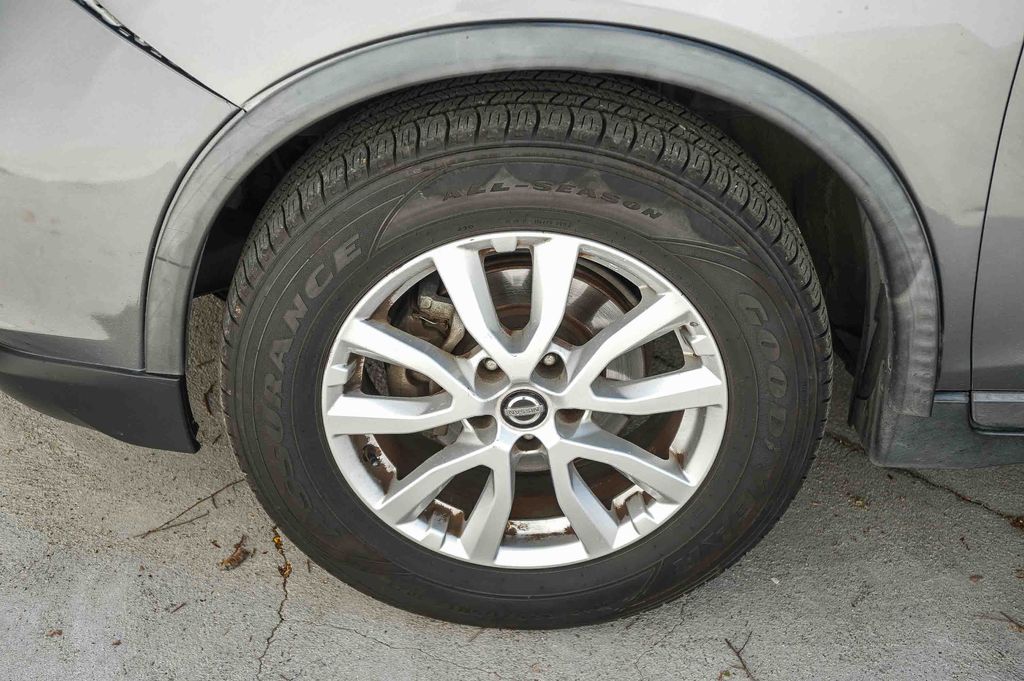 Thumbnail: 2018 Nissan Rogue - 5