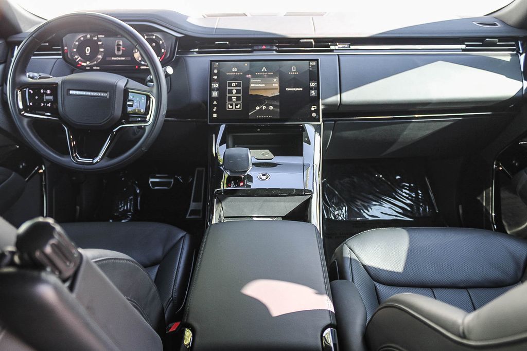 Thumbnail: 2025 Land Rover Range Rover Sport - 2