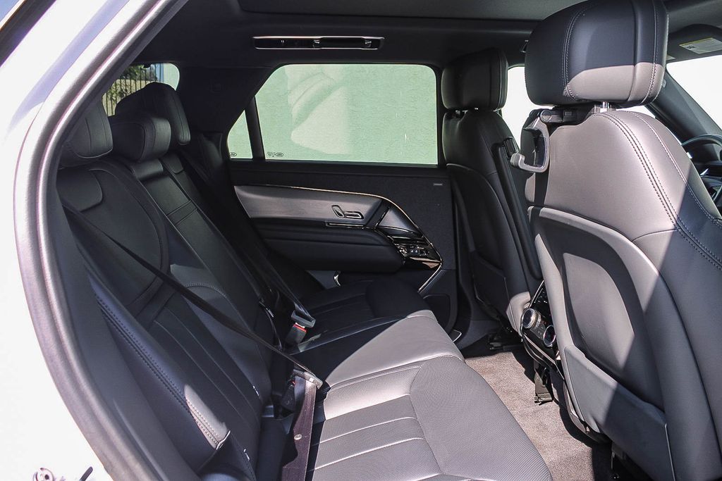 Thumbnail: 2025 Land Rover Range Rover Sport - 11