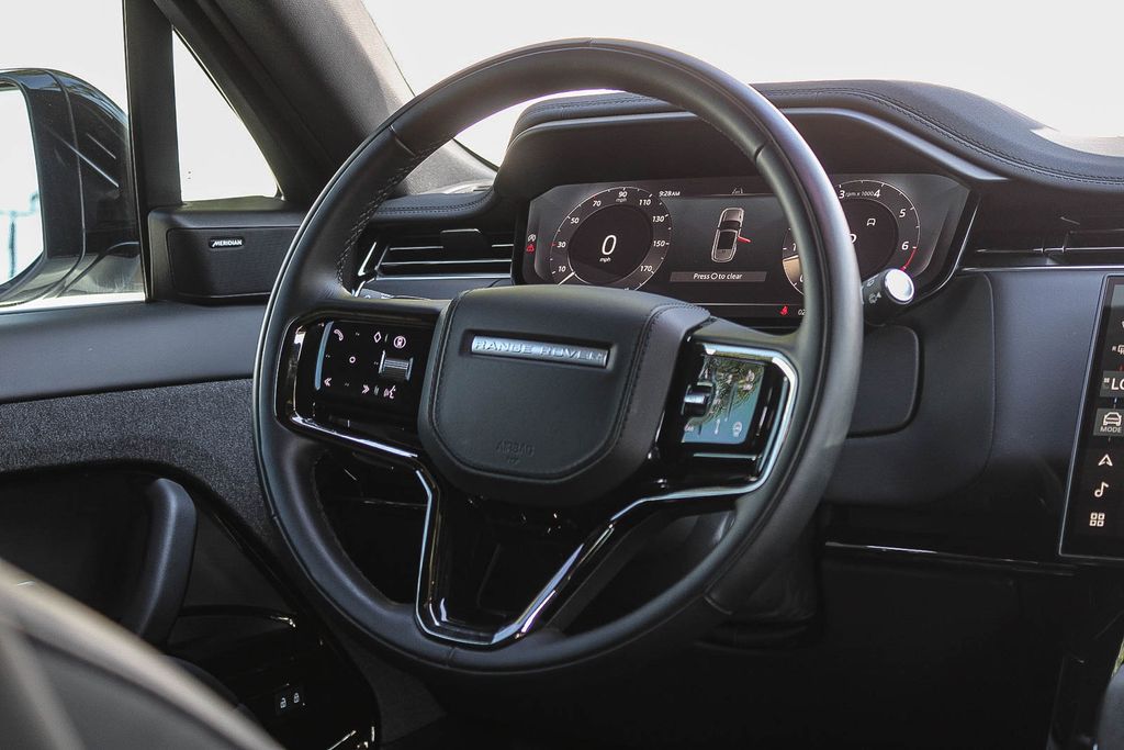 Thumbnail: 2025 Land Rover Range Rover Sport - 12