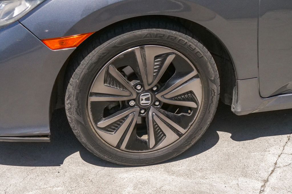 Thumbnail: 2017 Honda Civic - 6