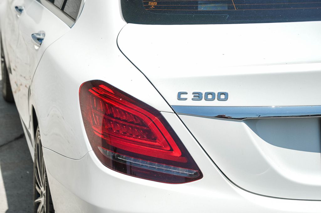 Thumbnail: 2020 Mercedes-Benz C-Class - 11