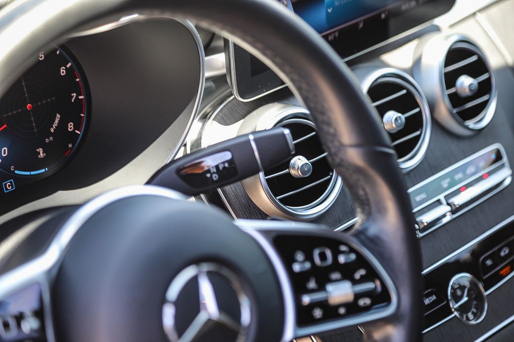 Thumbnail: 2020 Mercedes-Benz C-Class - 15