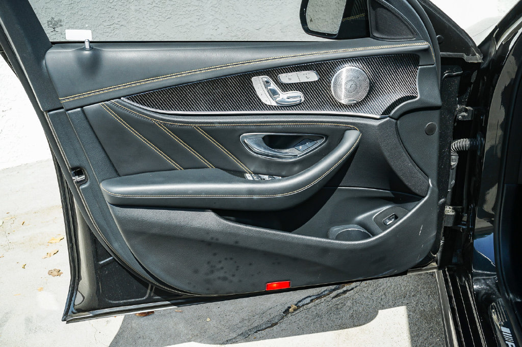 Thumbnail: 2021 Mercedes-Benz E-Class - 26
