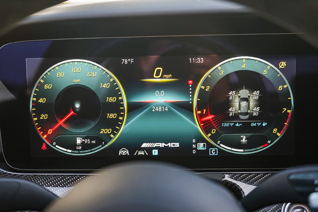 Thumbnail: 2021 Mercedes-Benz E-Class - 16