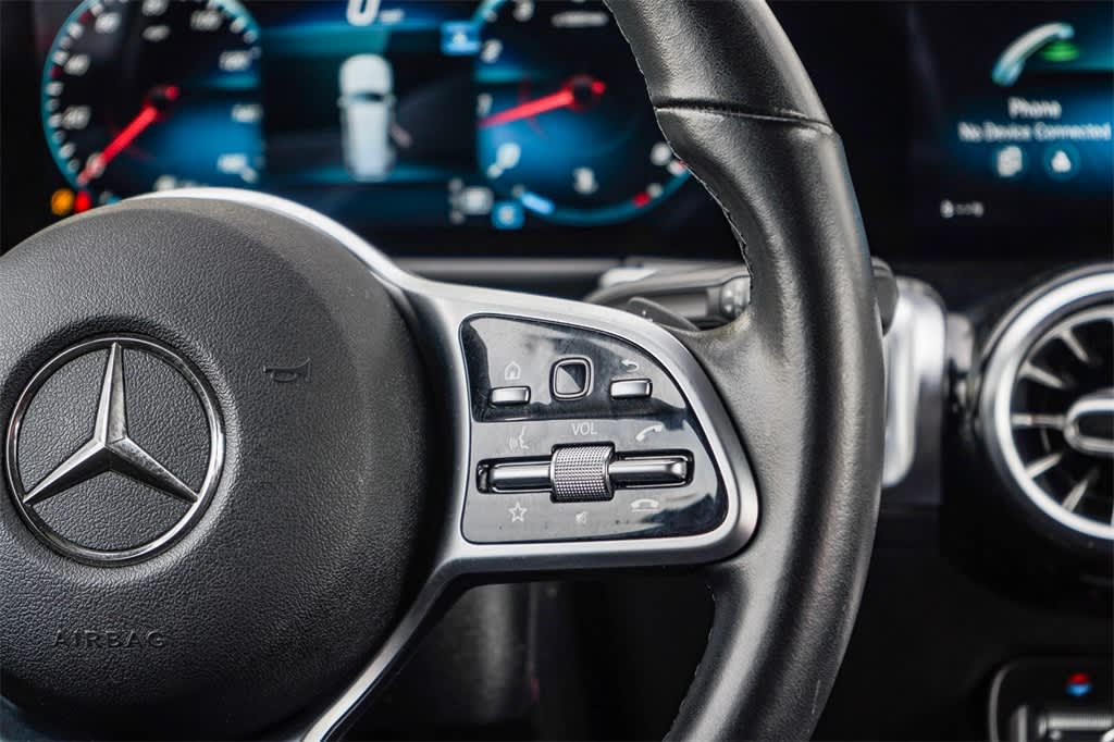 2021 Mercedes-Benz GLB 250 24