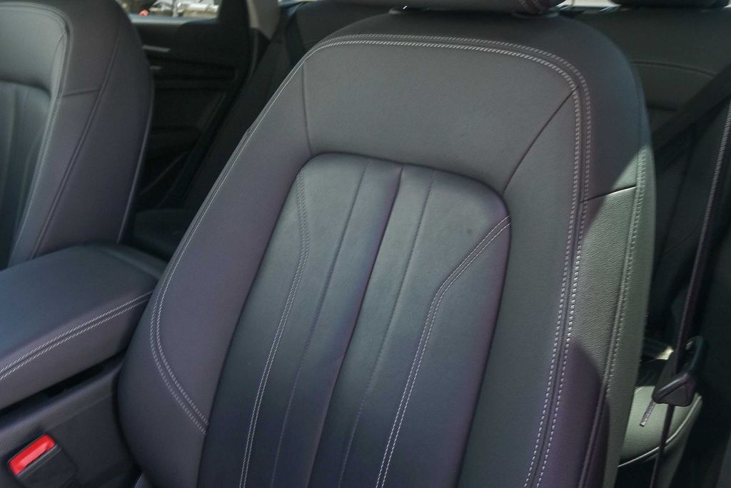 Thumbnail: 2021 Audi Q5 - 23