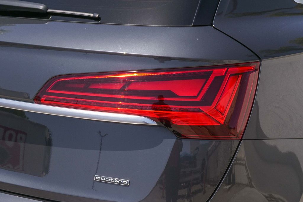 Thumbnail: 2021 Audi Q5 - 20