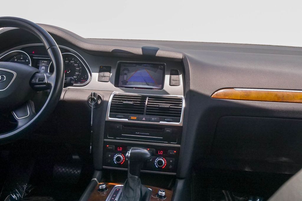 Thumbnail: 2015 Audi Q7 - 8